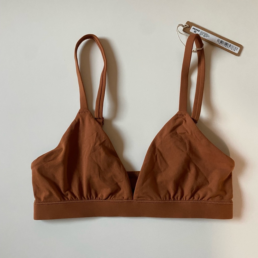 Skims Fits Everybody Triangle bralette in Bronze NWT
New with tags